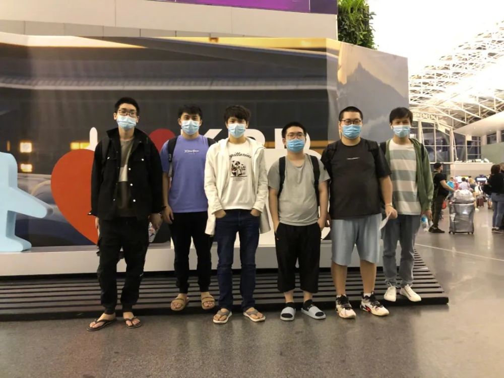 依赖侧翼传